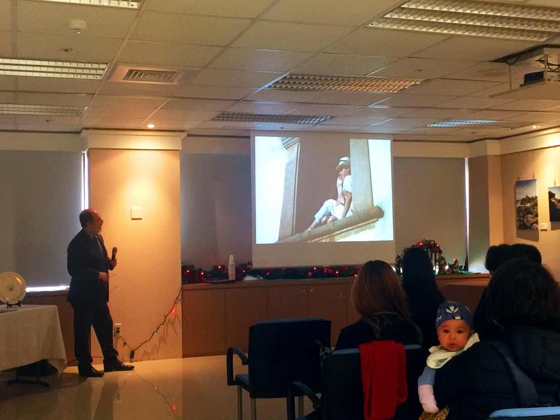 Presentación de la primera guía turística mexicana en idioma man