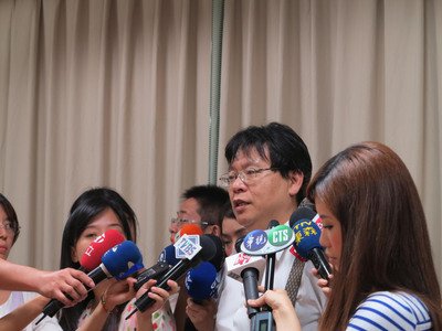 Afirman que Chiang Wei-ling no está involucrado en la investigación por problemas de autoría