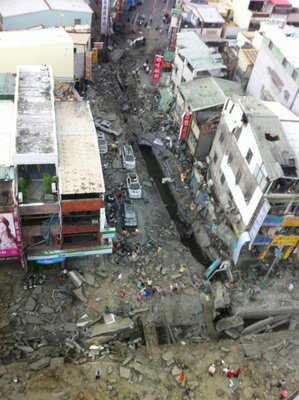 Una gran explosión en Kaohsiung produjo graves daños