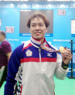 La levantadora de pesas Lin Tzu-Chi logra medalla de oro en los Juegos Asiáticos