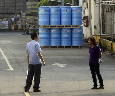 Multan severamente a tres empresas implicadas en la importación de aceite adulterado