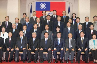 Jiang Yi-huah aprueba la renuncia de todo el Gabinete