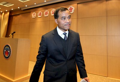 Yeh Kuang-shih presenta su renuncia como ministro de Transporte