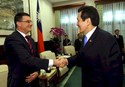 La estabilidad en el Estrecho ayuda a las relaciones entre Taiwán y EE.UU.