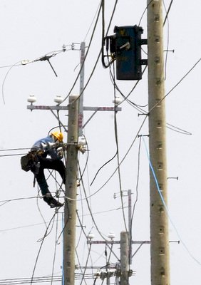 Ministerio de Economía anuncia posibles cortes eléctricos en mayo