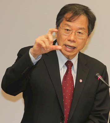 El ministro de Salud Chiang Been-huang viaja a Ginebra para asistir a la Asamblea Mundial de la Salud