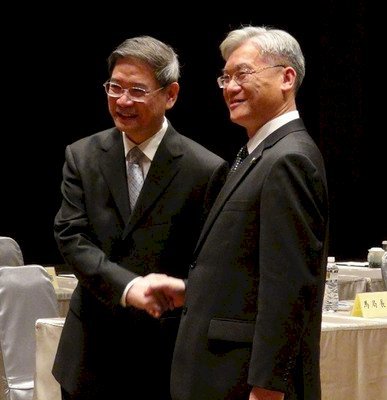 La reunión entre Andrew Hsia y Zhang Zhijun ayudará a mejorar las relaciones del Estrecho