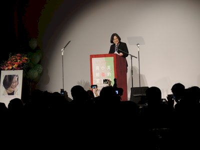 Tsai Ing-wen se reúne con taiwaneses de ultramar en Chicago