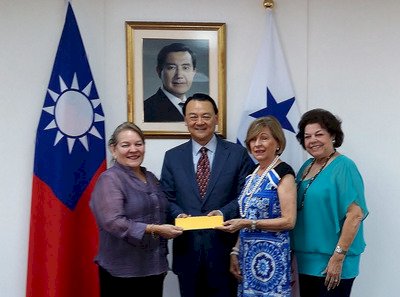 La embajada de la República de China apoya a la V EXPOFLORA de Panamá