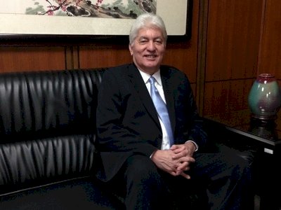 Ministerio de Exteriores entrega la Orden de la Estrella Brillante al embajador de Guatemala