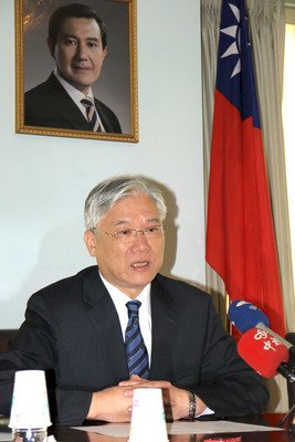 Reunión para septiembre entre Andrew Hsia y Zhang Zhijun