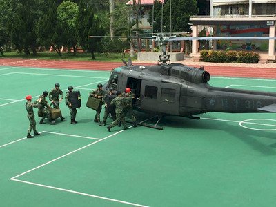 El Ejército Nacional colabora en las labores de rescate tras el tifón Soudelor