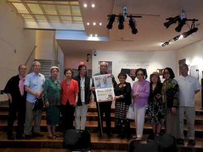 La Asociación de Norteamérica de Escritores de Literatura China dona documentación de inestimable valor