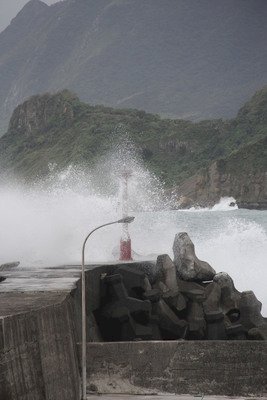 Goni afectará con fuertes lluvias a isla Verde e isla Orquídea
