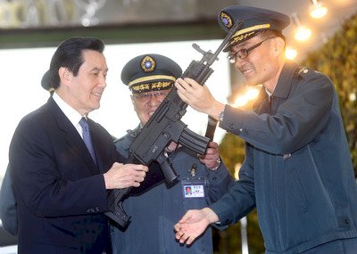 Ma señala la necesidad de incrementar equipamiento militar dirigido a desastres naturales