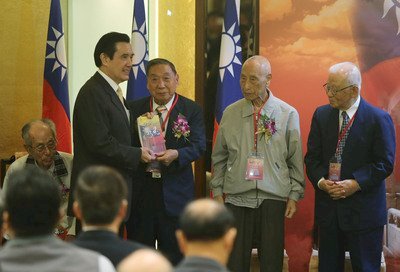 El Consejo para los Asuntos de Veteranos publica libro sobre la guerra de resistencia