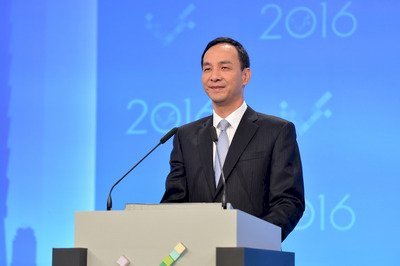 Eric Chu enfatiza su experiencia en la administración municipal