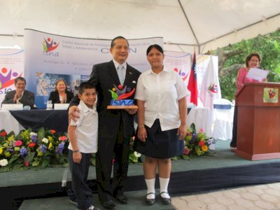 Taiwán asiste a El Salvador en la fundación de un centro de investigación y desarrollo en informática