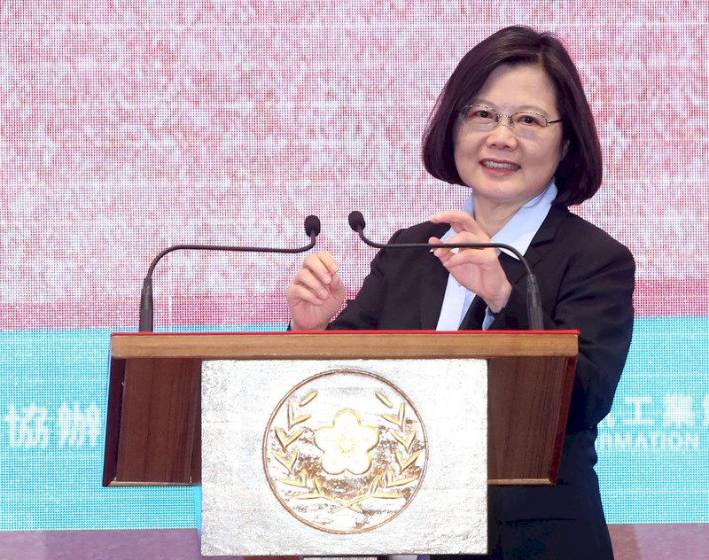 Tsai Ing-wen: El Gobierno está cambiando gracias a los jóvenes del país