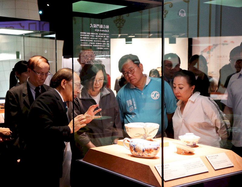 La presidenta Tsai visita la sede del sur del Museo Nacional del Palacio