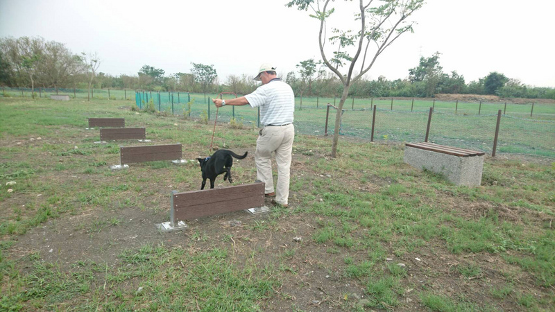 Se busca establecer normativas para los parques de animales