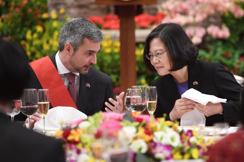 Tsai Ing-wen ofreció un banquete en honor a Mario Abdo Benítez