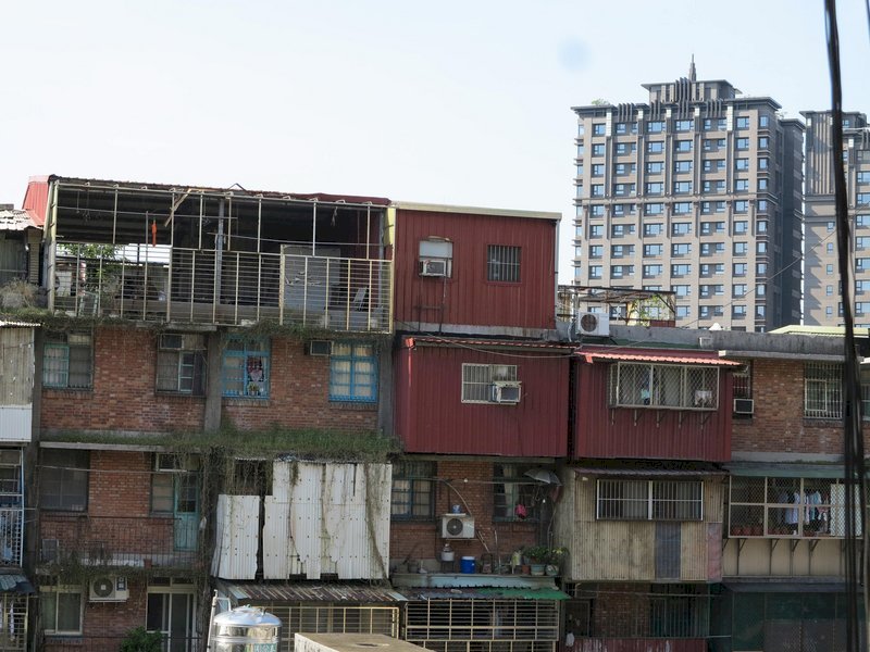 Las viejas construcciones tardan en morir