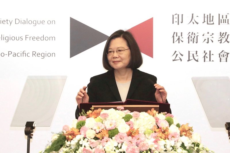 Tsai Ing-wen: “Taiwán está de lado de los que sufren represión por sus creencias religiosas”