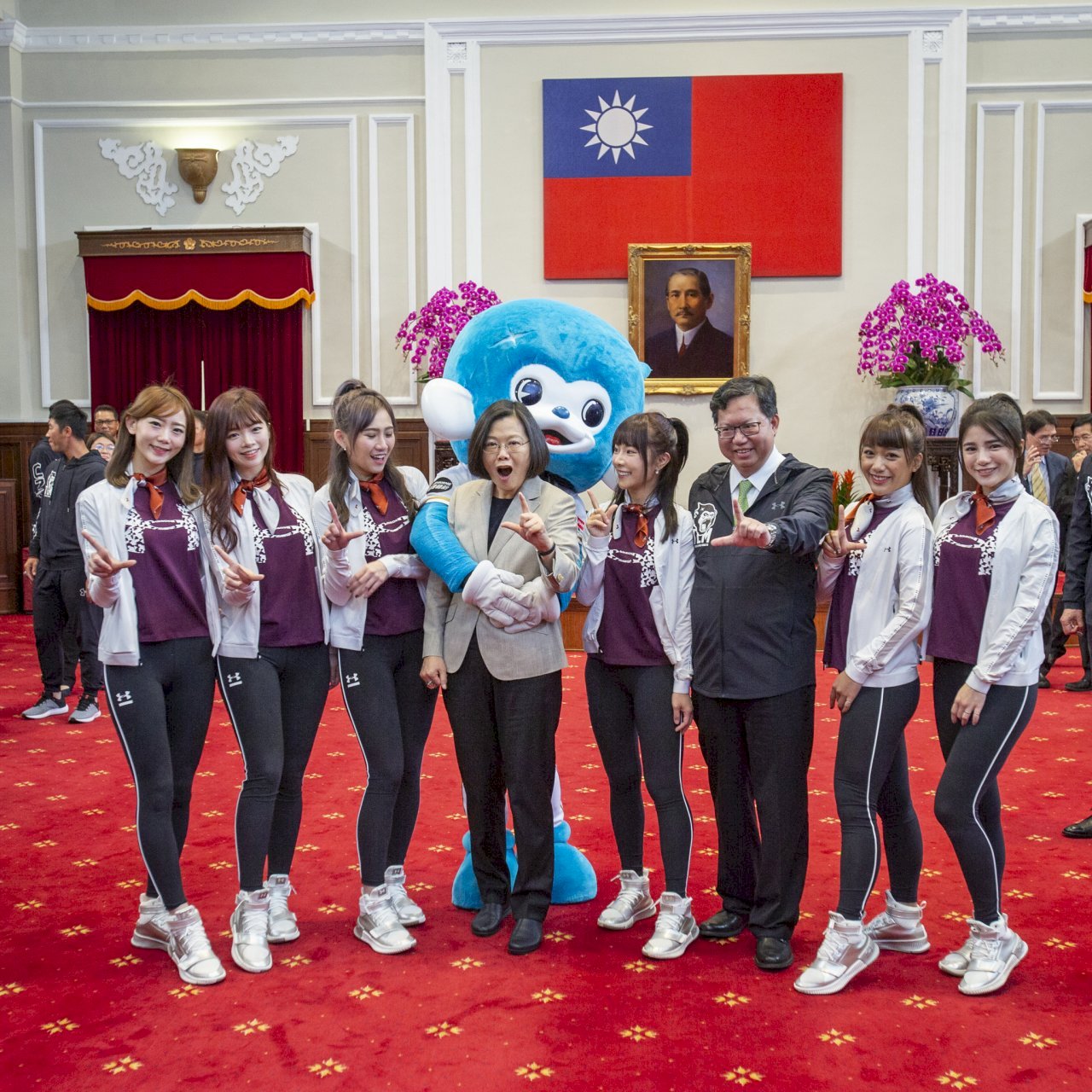 Tsai Ing-wen presume del apoyo gubernamental al béisbol en su recepción a los Lamigo Monkeys