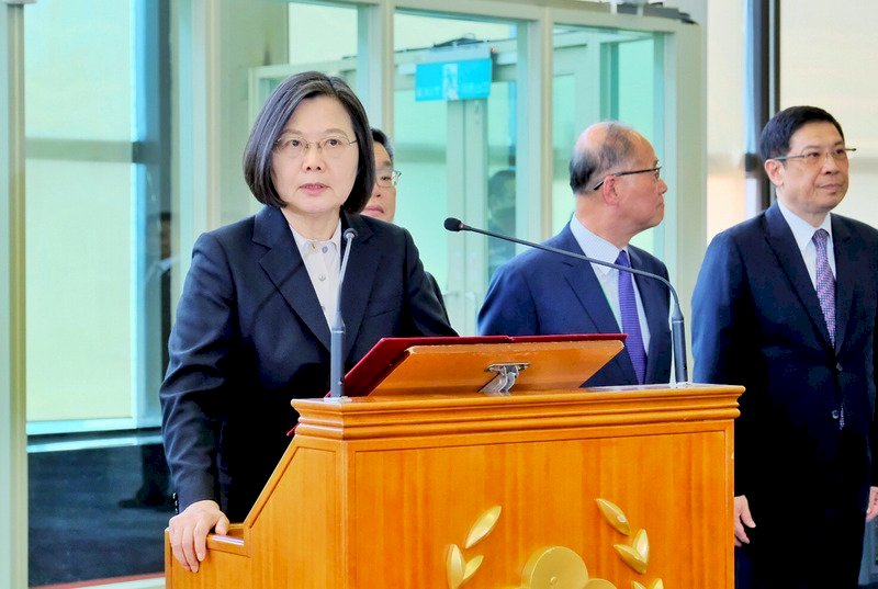 Tsai Ing-wen: “Caminemos juntos y unidos hacia el mundo”