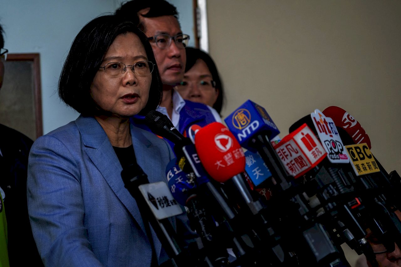 Tsai Ing-wen protesta contra la visita de alcaldes a China continental
