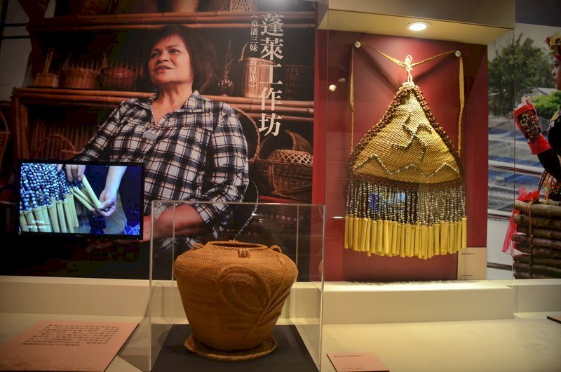 La exhibición “A través de tiempos prehistóricos” del Museo Nacional de la Prehistoria