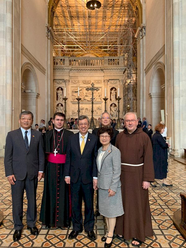 El vicepresidente Chen Chien-jen se entrevista con el Papa Francisco en el Vaticano