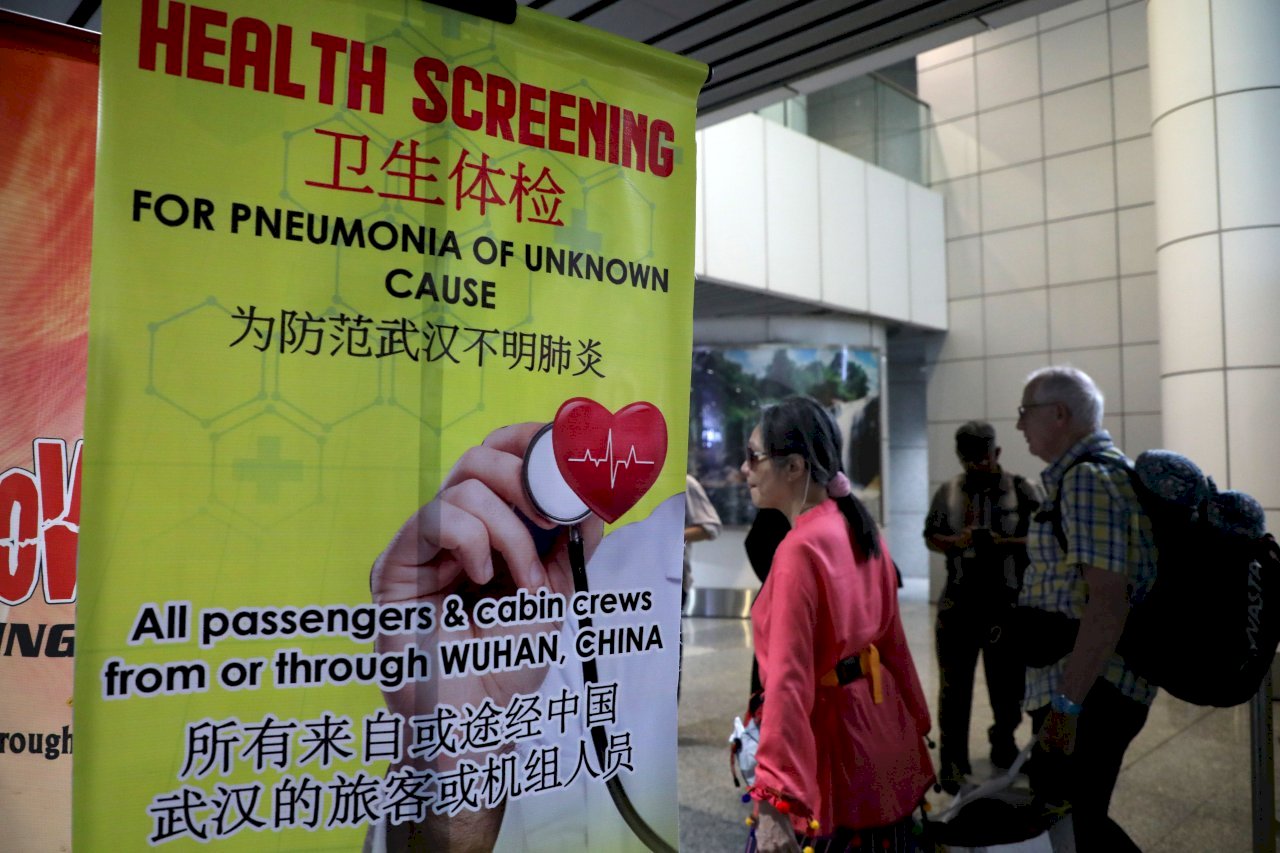 Las medidas sanitarias para contener el COVID-19 y la propia epidemia está dejando muestras de sinofobia en todo el mundo, pero también de discriminación dentro de la propia china contra ciudadanos de Wuhan. (Foto: Reuters)