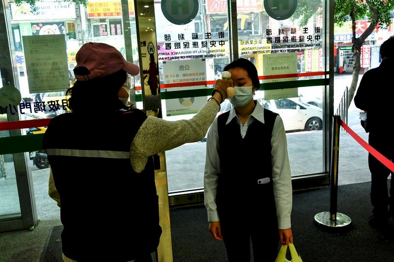 Ministerio de Trabajo ofrece diez mil trabajos temporales relacionados con la prevención de la epidemia