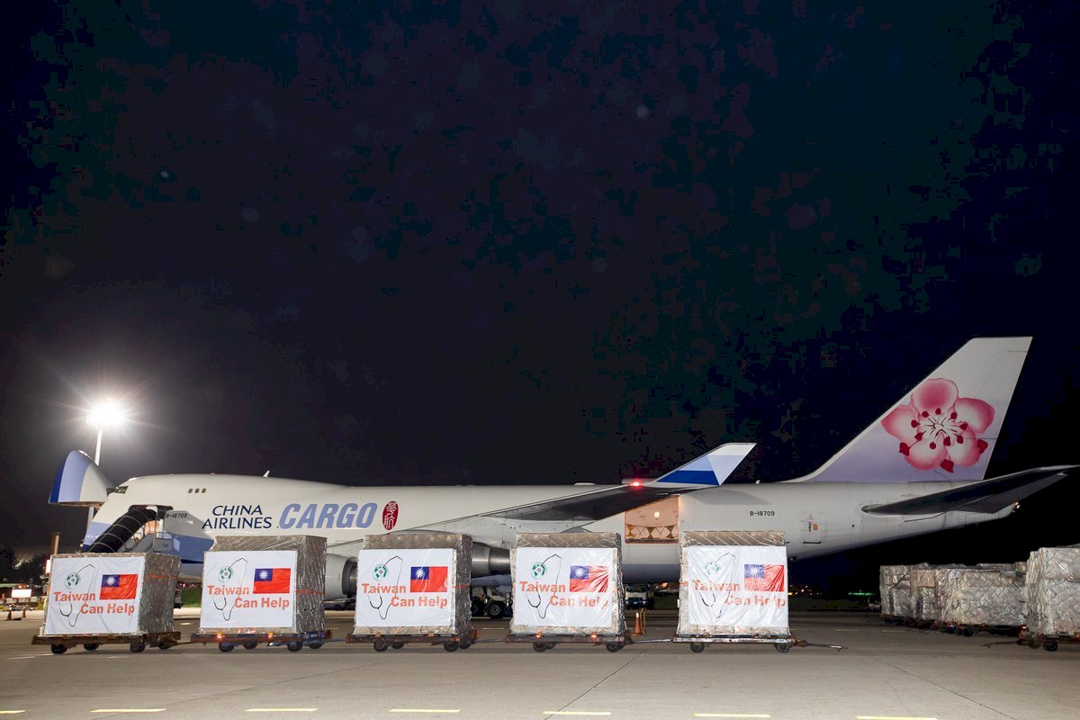 El Gobierno considera seriamente modificar el nombre de la aerolínea estatal China Airlines