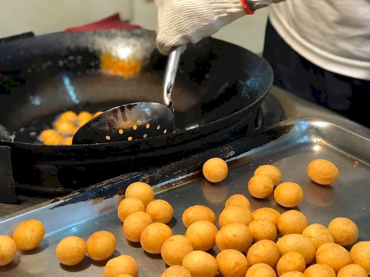 Las bolitas de batata (boniato) frita