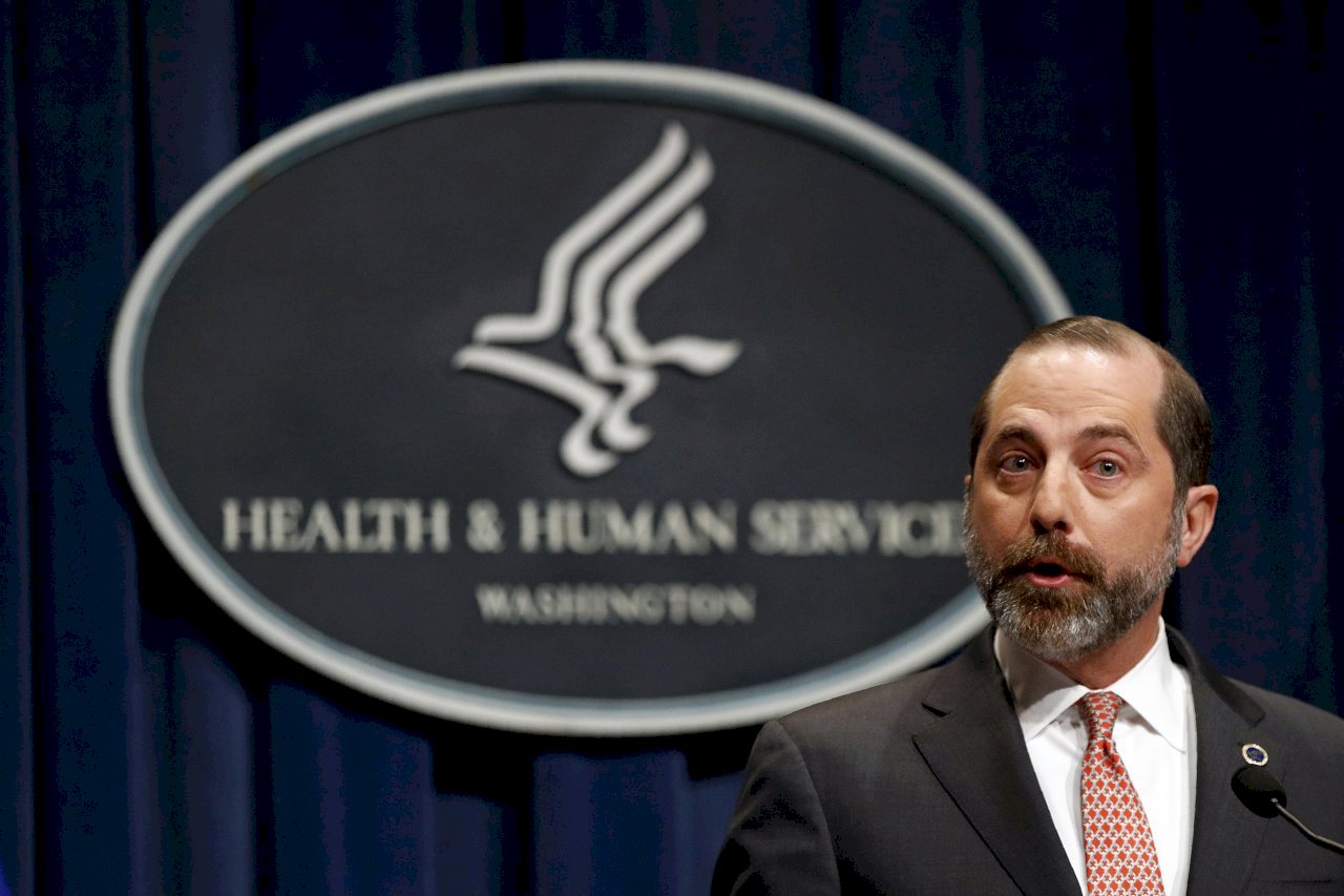 Alex Azar realizará intercambio en materias de salud pública y prevención de la pandemia
