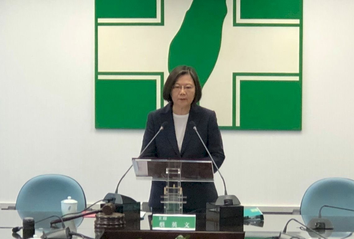 Tsai Ing-wen llama a Pekín a entablar comunicación con Hong Kong para resolver las controversias