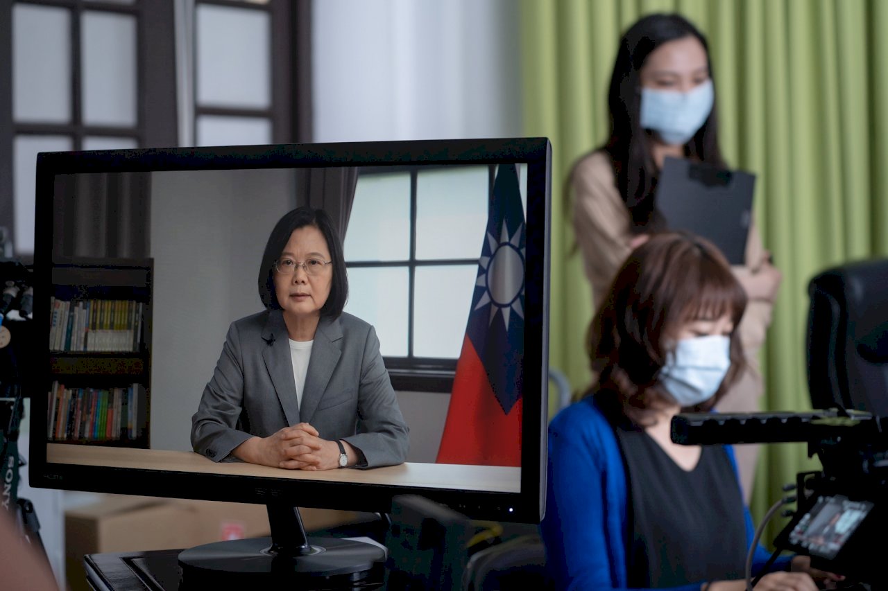 Tsai Ing-wen reitera sus principios para las relaciones del Estrecho