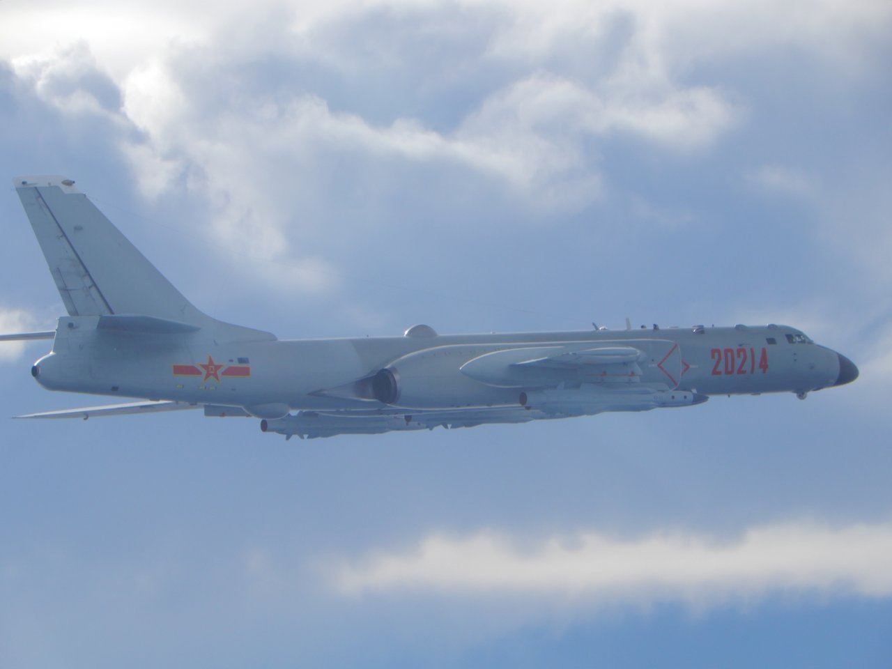 Aviones militares chinos continúan hostigamiento hacia Taiwán