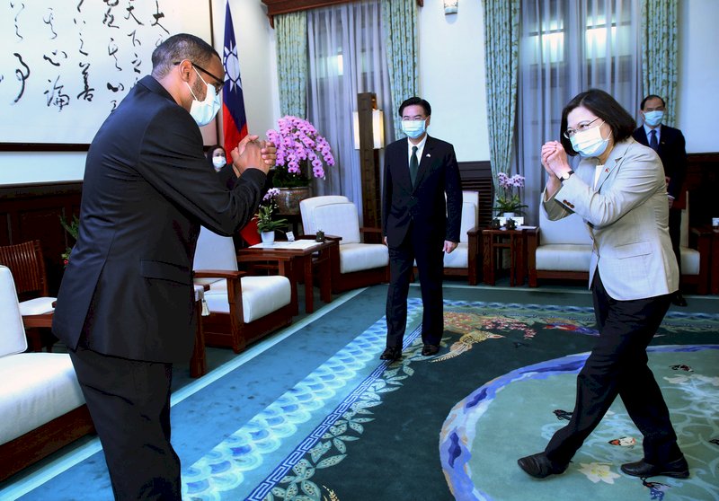 Tsai Ing-wen recibe al representante de Somalilandia en Taiwán