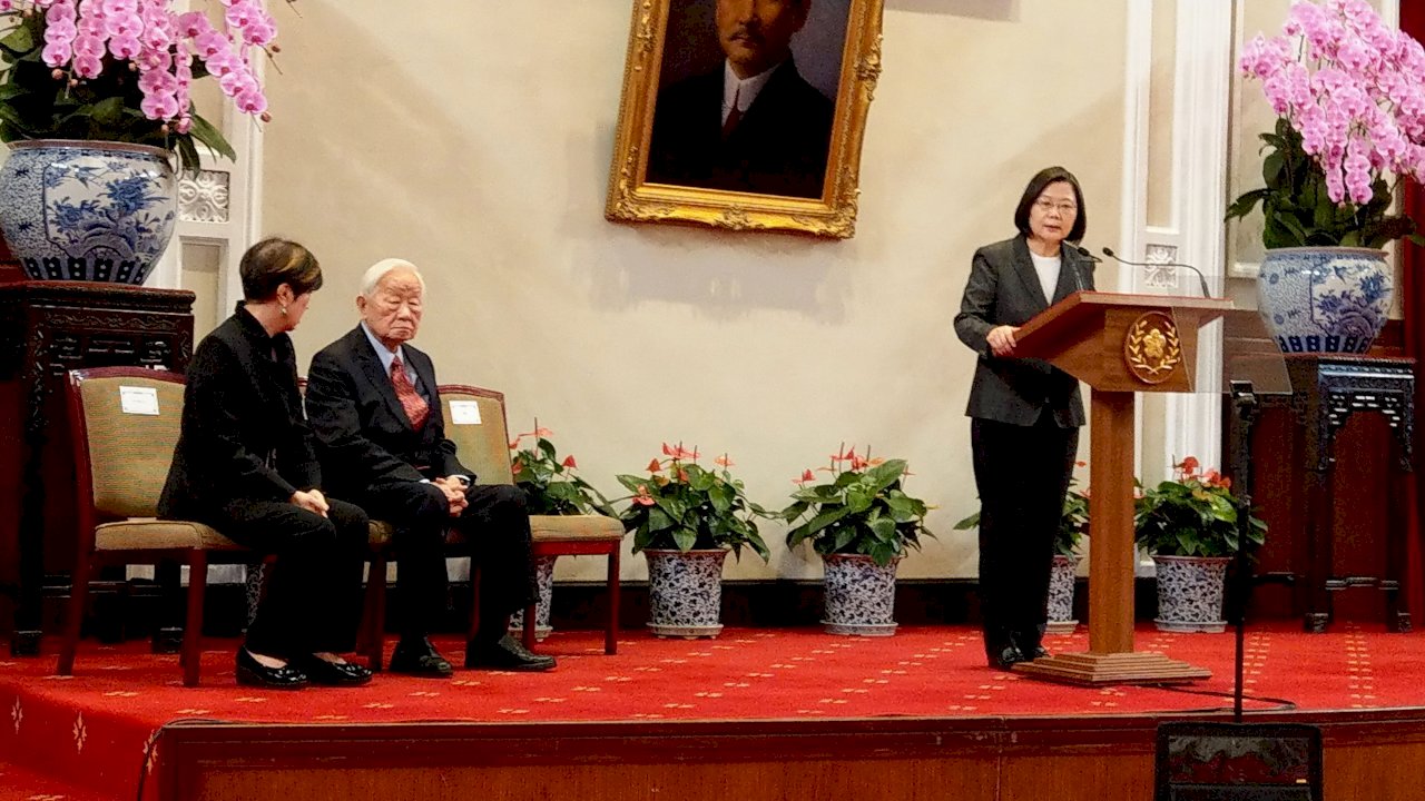 Morris Chang volverá a representar a Taiwán en el foro APEC
