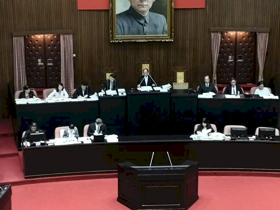 El Legislativo aprueba una reducción de aranceles a 234 productos de tres aliados diplomáticos