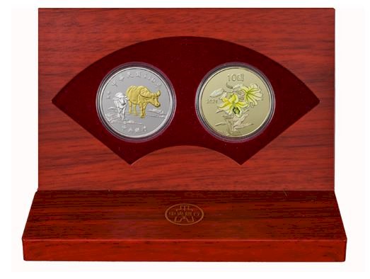 Las monedas de colección del año del buey y sus detalles