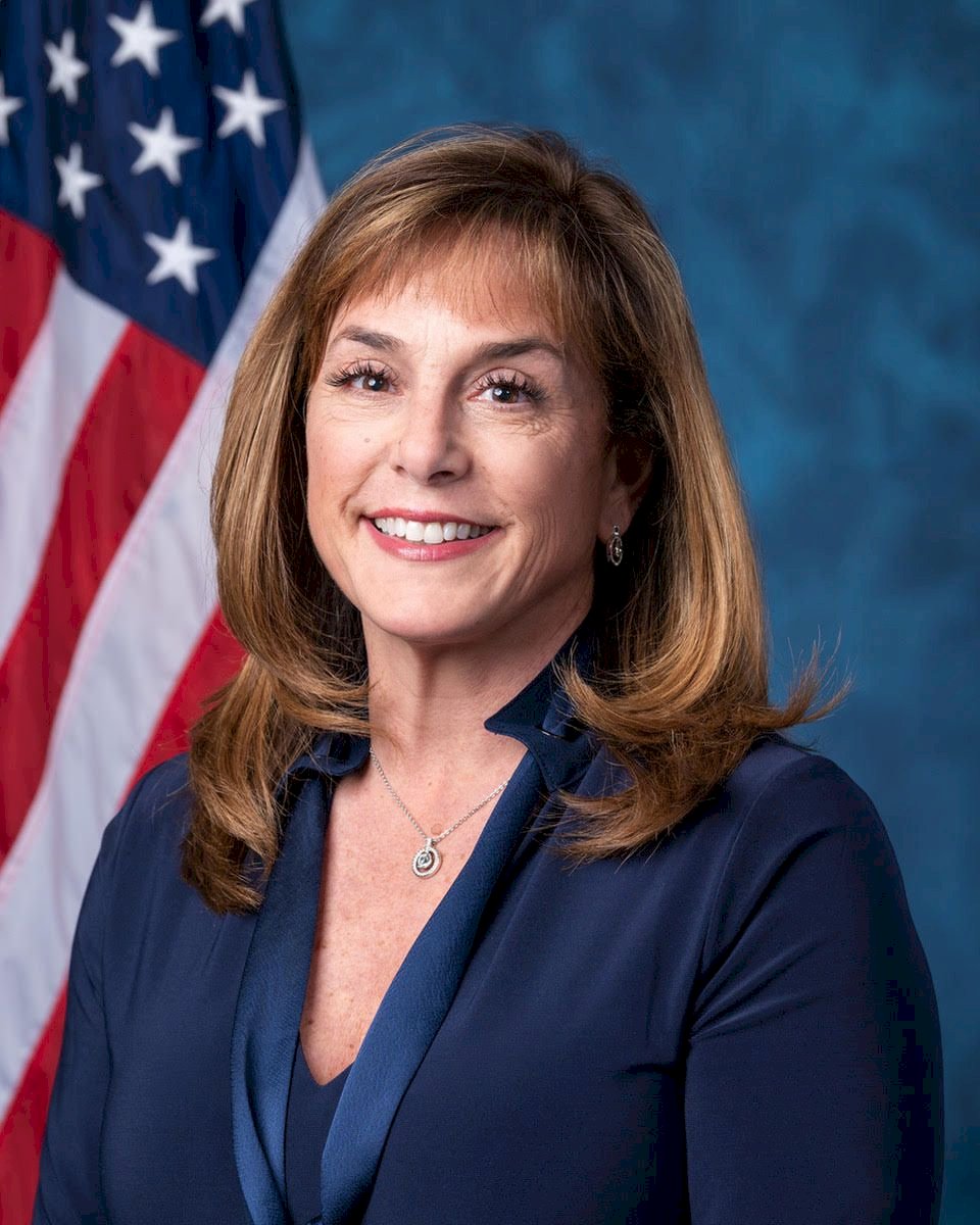 Congresista de EE. UU. pide a Biden que firme un tratado de libre comercio con Taiwán