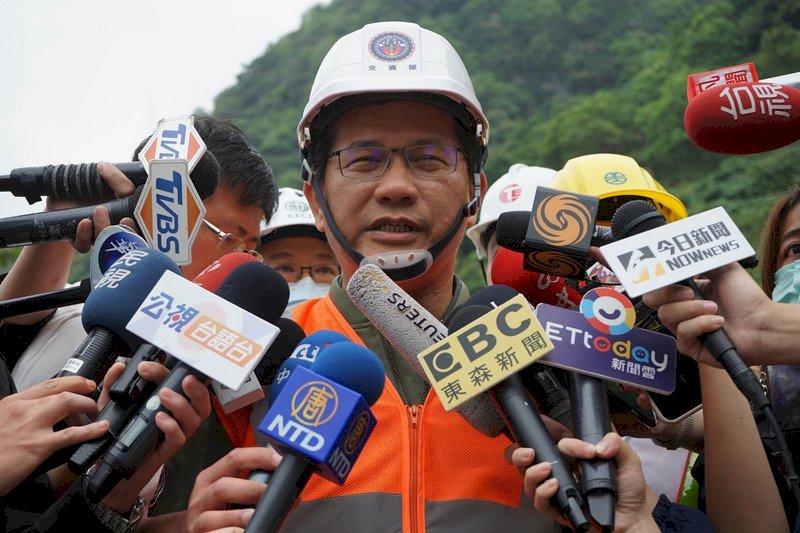 Lin Chia-lung dimite como ministro de Transportes