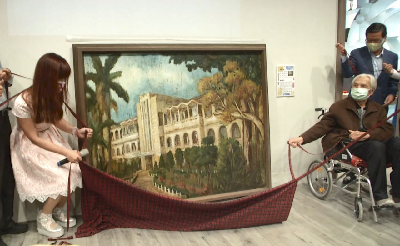 Escuela primaria de Kaohsiung rescata obra de arte de 1960
