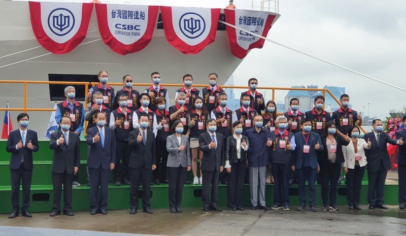 Tsai Ing-wen inaugura nuevo buque de patrullaje marítimo