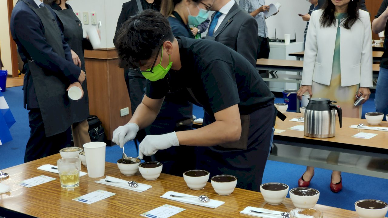 Catación de café centroamericano en Taiwán